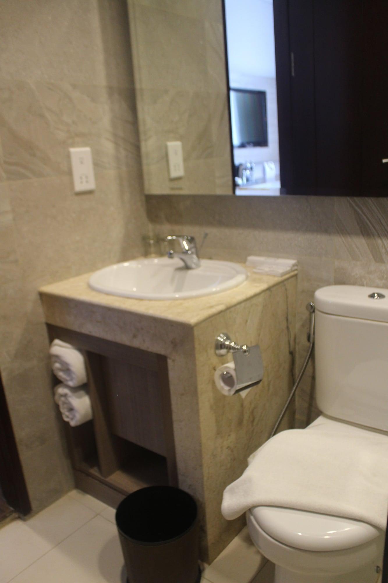 Rivoli Hotel Jakarta Buitenkant foto