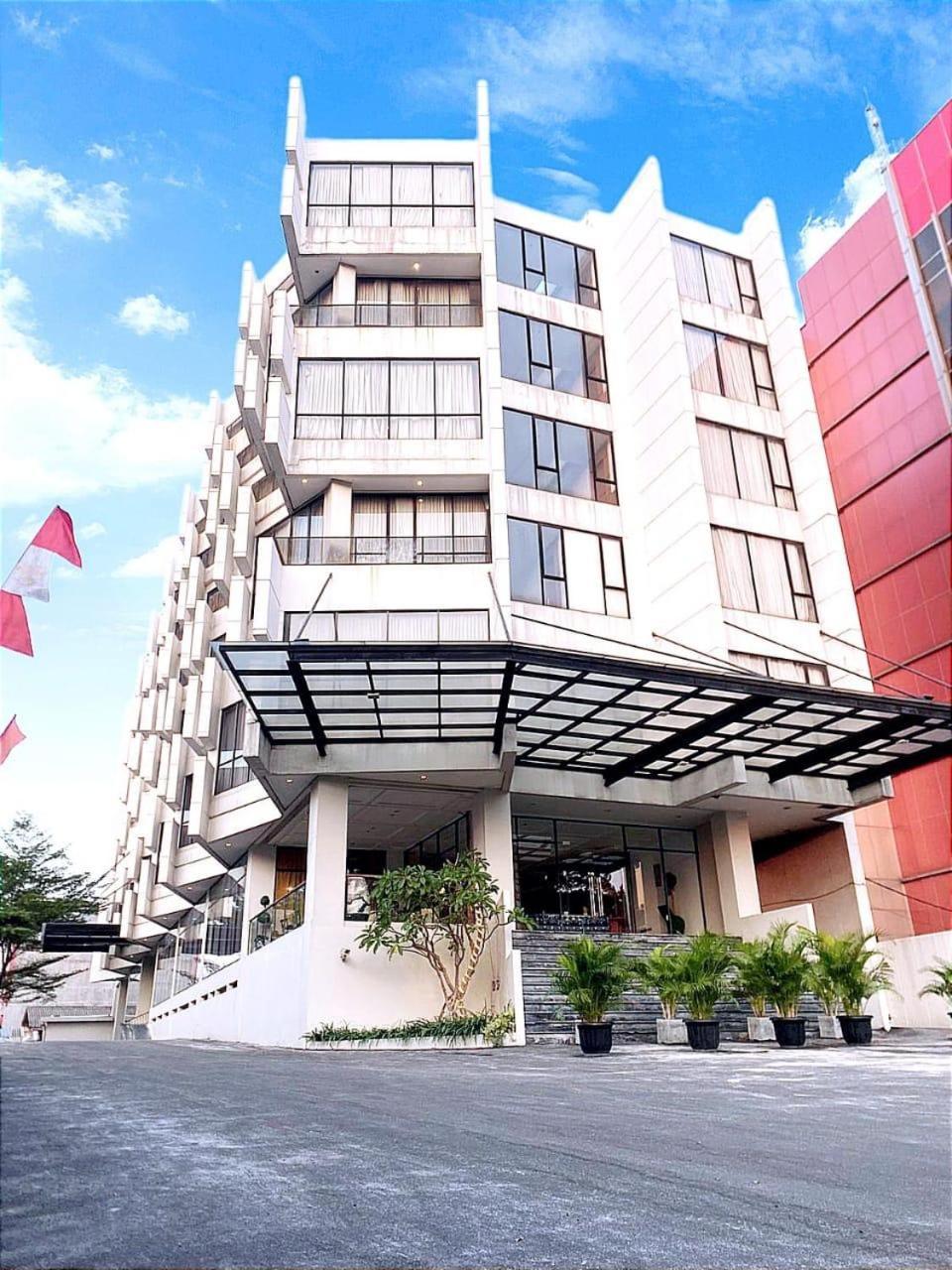 Rivoli Hotel Jakarta Buitenkant foto