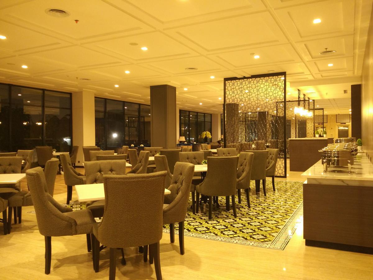 Rivoli Hotel Jakarta Buitenkant foto