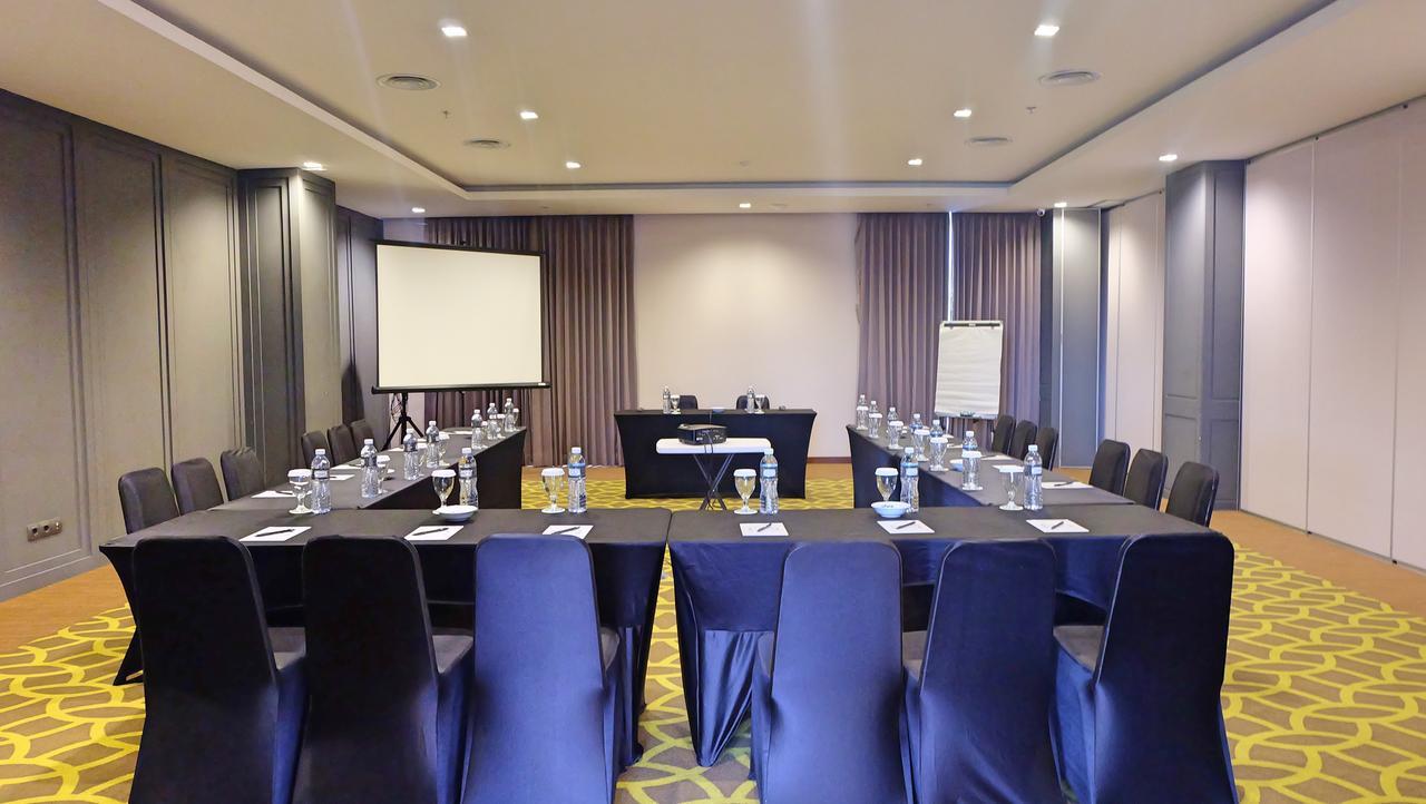 Rivoli Hotel Jakarta Buitenkant foto