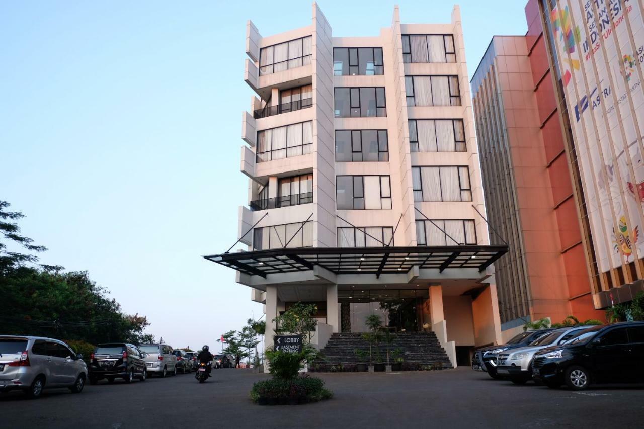 Rivoli Hotel Jakarta Buitenkant foto